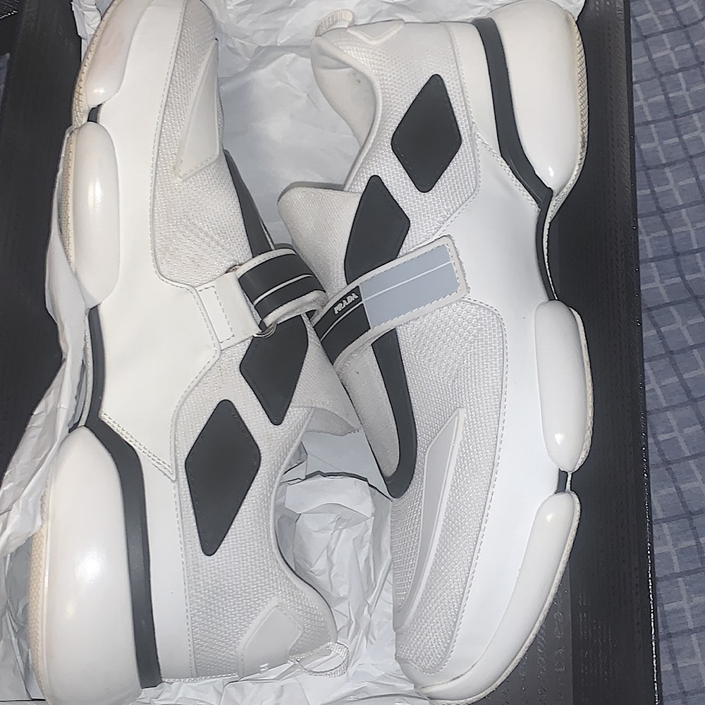 Prada cloudburst - Picture 2 of 10